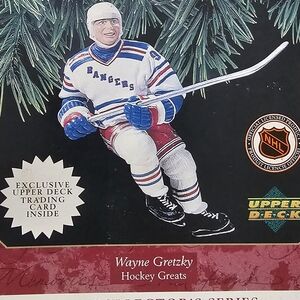 Upper Deck Wayne Gretzky Hockey Figure